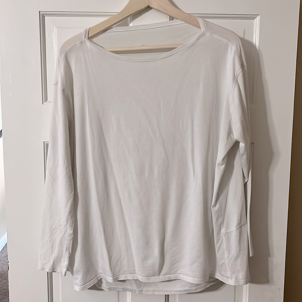 Lulu Lemon White long sleeve t shirt